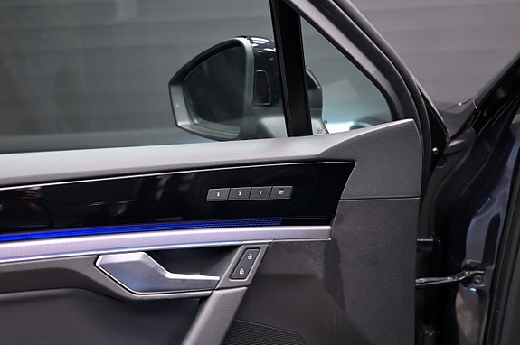 Volkswagen Touareg 25 of 30
