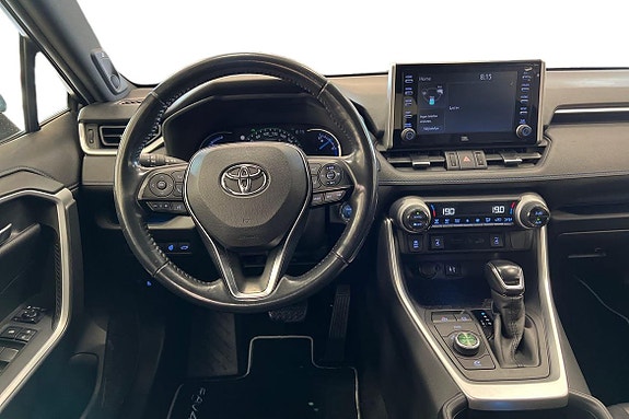 Toyota RAV4 11 of 26