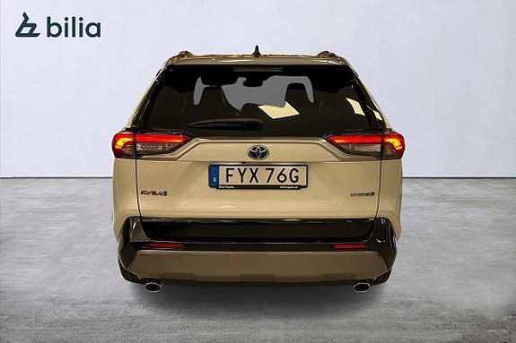 Toyota RAV4 5 of 26