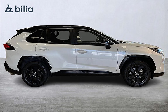 Toyota RAV4 18 of 26