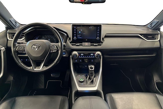 Toyota RAV4 10 of 26