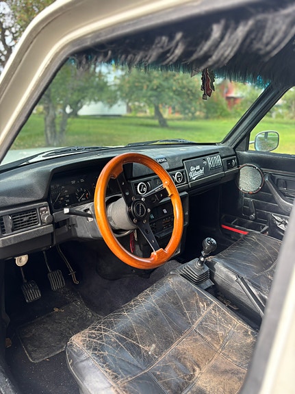 Volvo 245 6 of 7