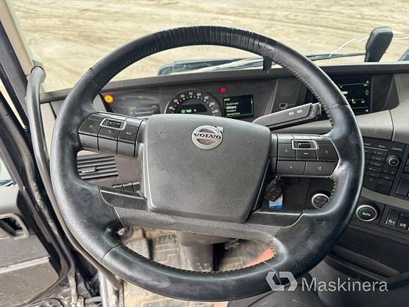 Tungdragare Volvo FH16 750 23 of 27