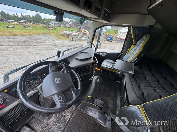 Tungdragare Volvo FH16 750 14 of 27