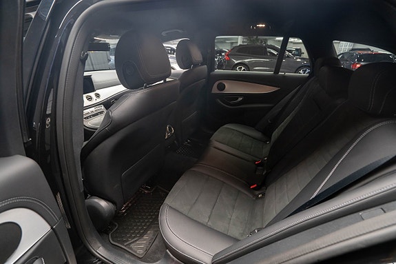Mercedes-Benz E300 18 of 22