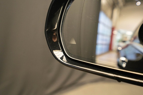 Mercedes-Benz E300 20 of 22