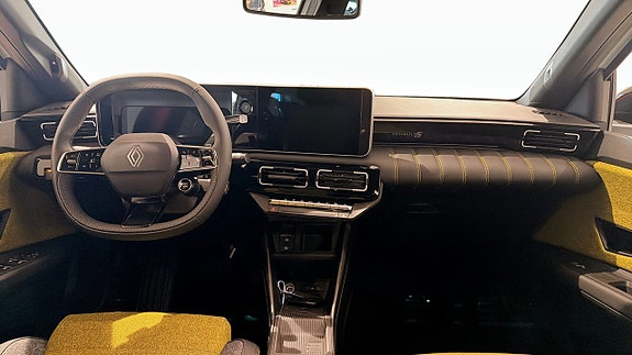 Renault 5 E-Tech 4 of 9