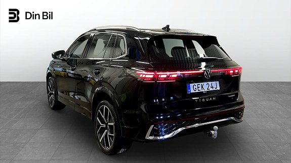Volkswagen Tiguan 3 of 26