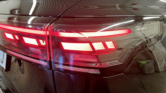 Volkswagen Tiguan 16 of 26