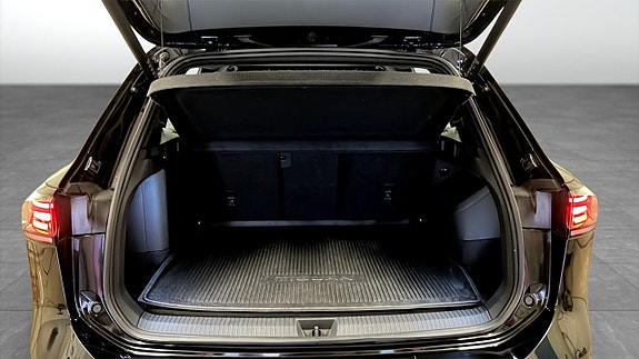 Volkswagen Tiguan 13 of 26