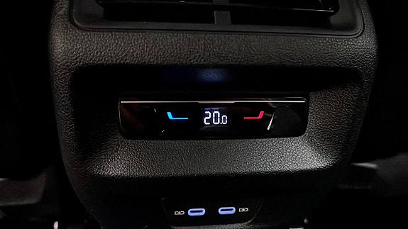 Volkswagen Tiguan 24 of 26