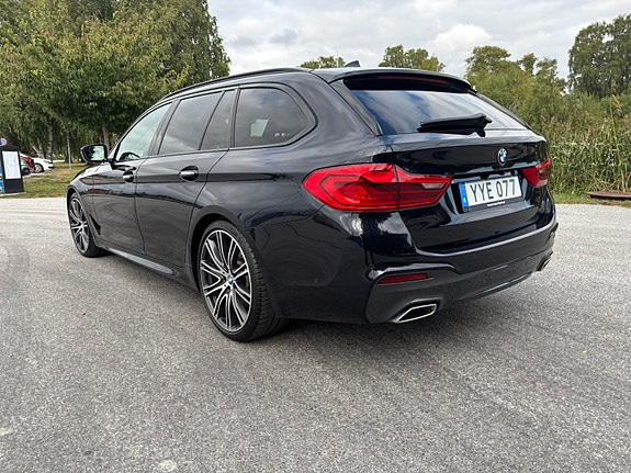 BMW 530d 2 of 19