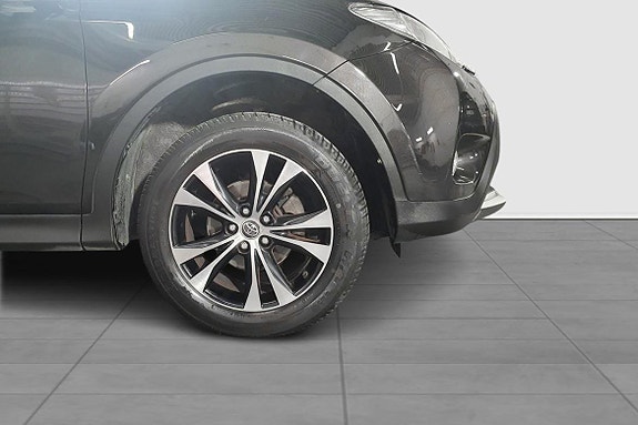Toyota RAV4 12 of 22