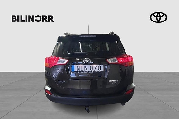 Toyota RAV4 4 of 22