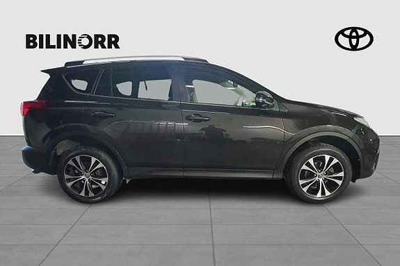 Toyota RAV4 7 of 22