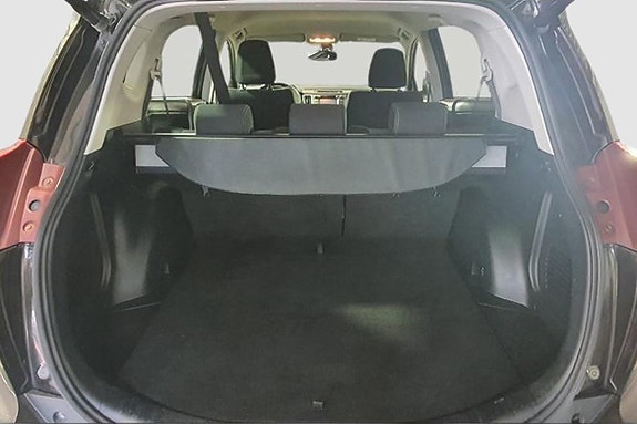 Toyota RAV4 5 of 22