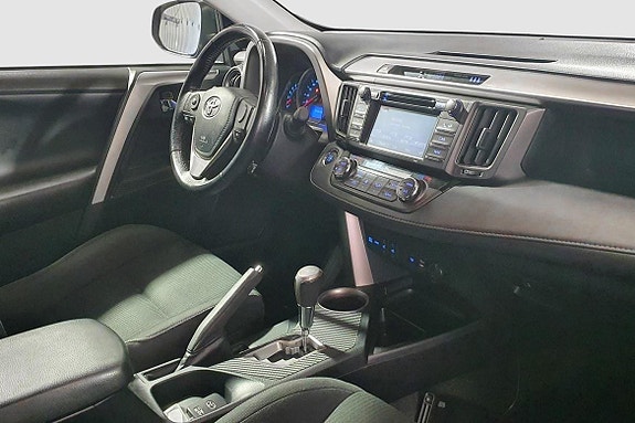 Toyota RAV4 15 of 22
