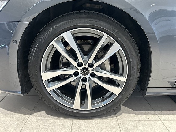 Audi A6 4 of 22
