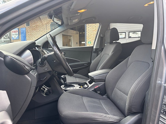 Hyundai Santa Fe 11 of 21