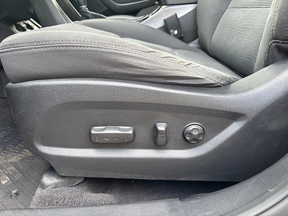 Hyundai Santa Fe 12 of 21