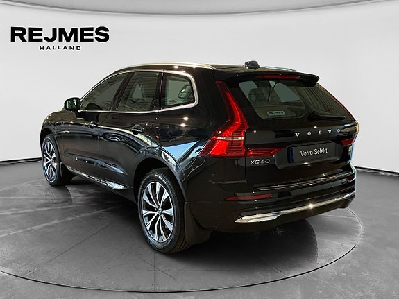 Volvo XC60 3 of 16