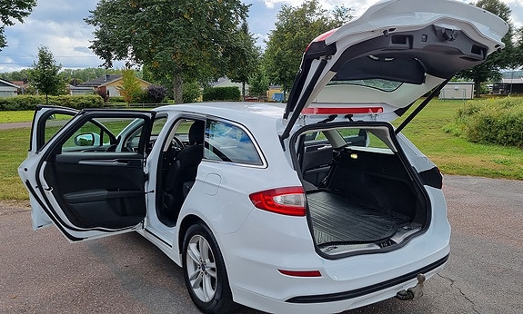 Ford Mondeo 3 of 25