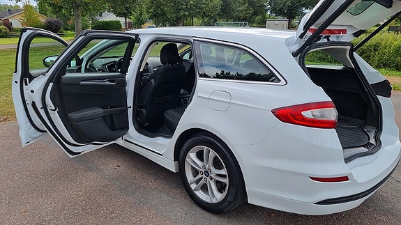 Ford Mondeo 7 of 25