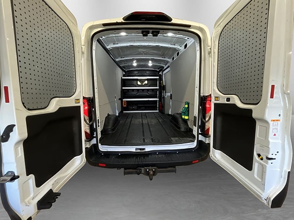 Ford Transit 11 of 13