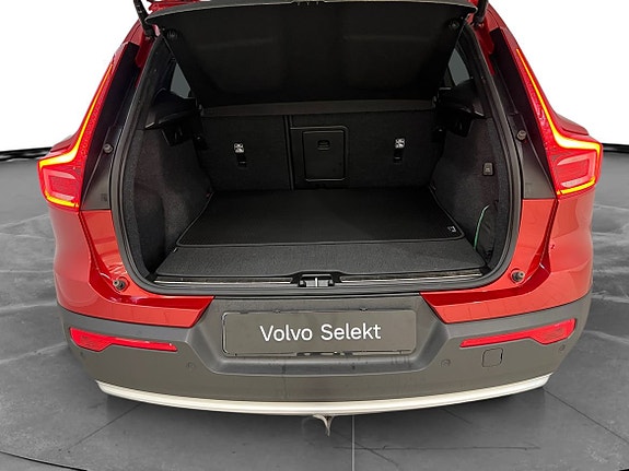 Volvo XC40 14 of 15