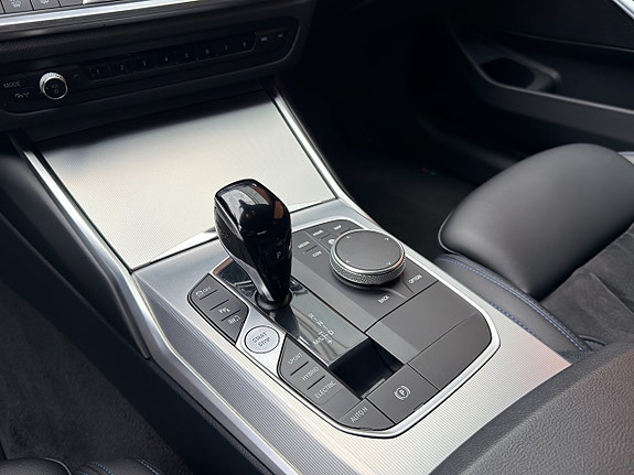 BMW 330e 15 of 19