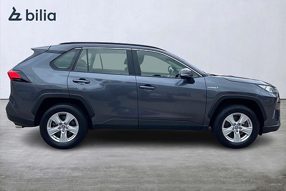 Toyota RAV4 18 of 21