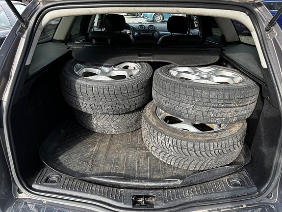 Ford Mondeo 7 of 9