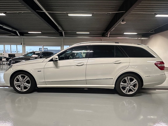 Mercedes-Benz E250 5 of 9