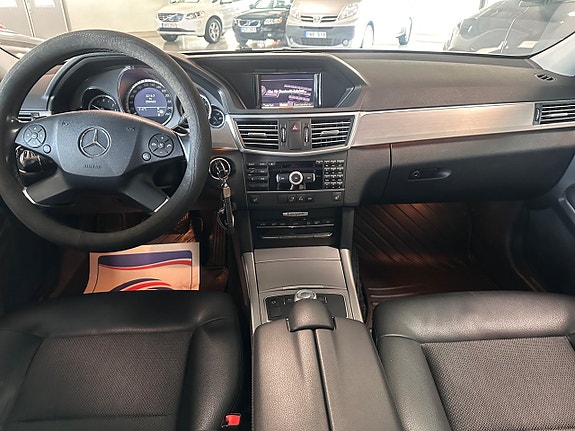 Mercedes-Benz E250 7 of 9