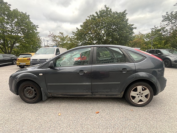 Ford Focus 5 of 6