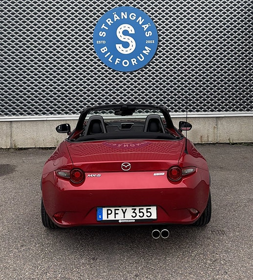Mazda MX-5 9 of 25