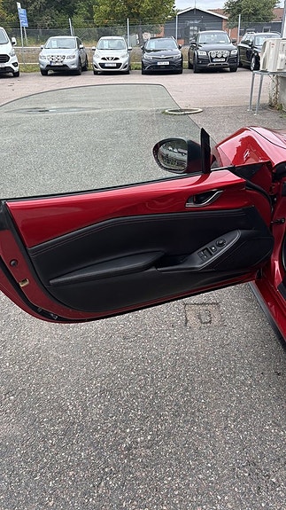 Mazda MX-5 12 of 25