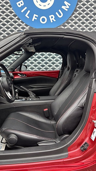 Mazda MX-5 14 of 25