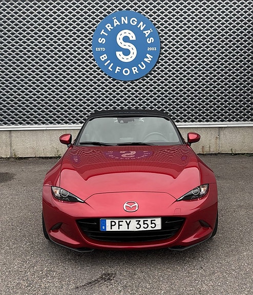 Mazda MX-5 3 of 25