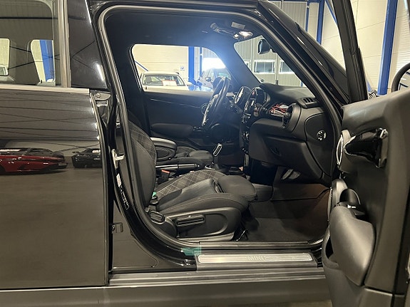 MINI Cooper 14 of 22