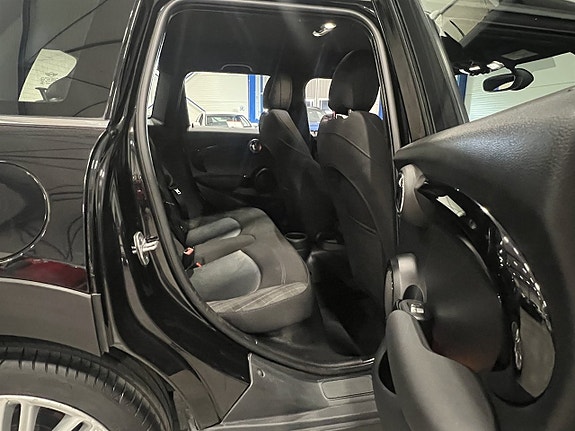 MINI Cooper 15 of 22