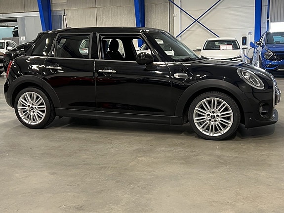 MINI Cooper 3 of 22
