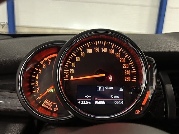 MINI Cooper 12 of 22