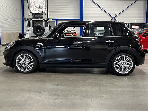 MINI Cooper 6 of 22