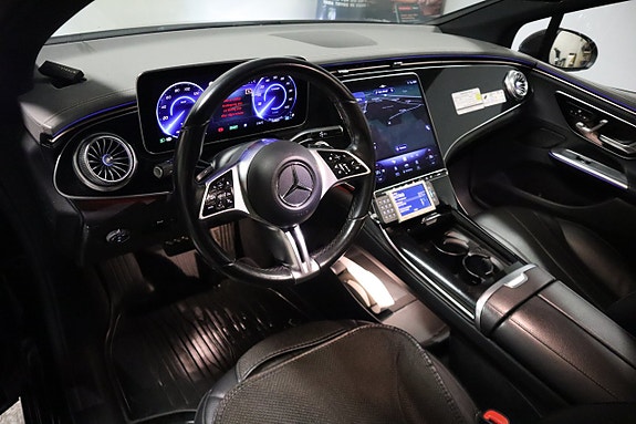 Mercedes-Benz EQE300 12 of 22