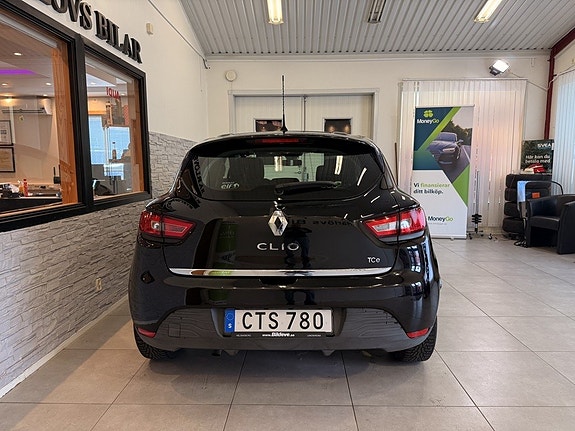 Renault Clio 9 of 18