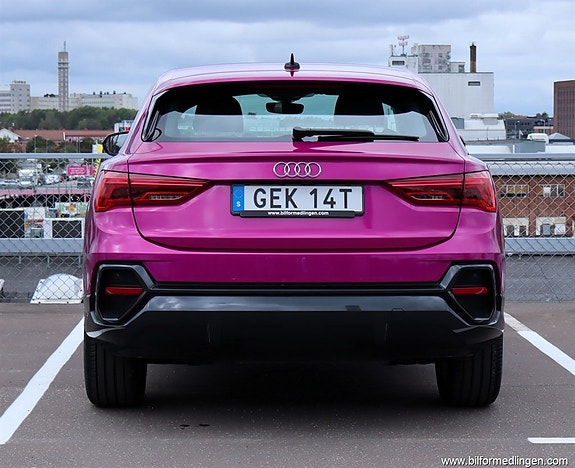 Audi Q3 21 of 22