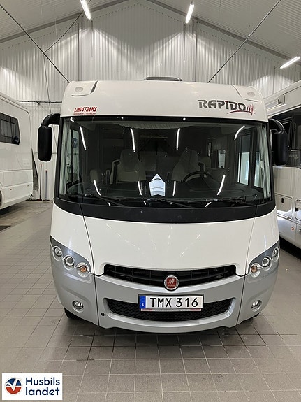 Rapido 880 2 of 16