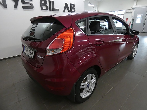 Ford Fiesta 5 of 16