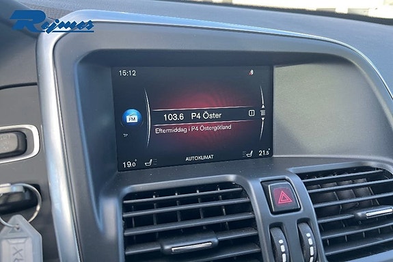 Volvo XC60 14 of 27